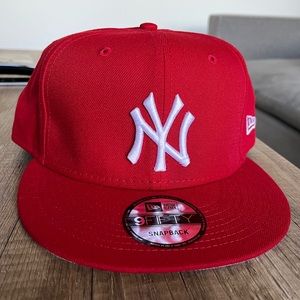 Red NY Yankees New Era 9Fifty SnapBack - Never Been Worn